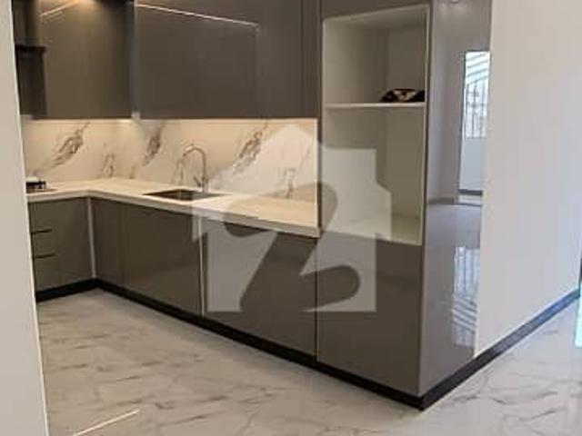 1400sqft Ready to Move Flat Available For Sale