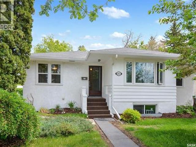 1401 Cumberland Avenue S, Saskatoon, SK, S7H 2L9 house for sale | Listing ID SK038786 | Royal LePage