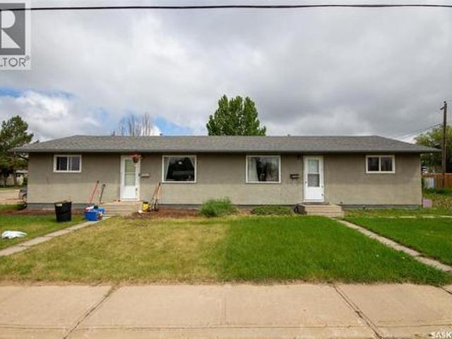 1402 Th Street, North Battleford, SK, S9A 3B2 house for sale | Listing ID SK038829 | Royal LePage