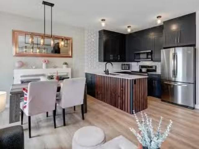 140 2802 Kings Heights Gate Se, Airdrie, AB, T4A 0T3 townhou.
