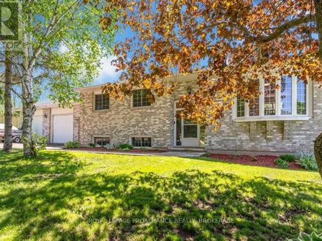 140 County Road 20, Loyalist Lennox And Addington South, ON, K0H 2H0 house for sale | Listing ID X13207 | Royal LePage
