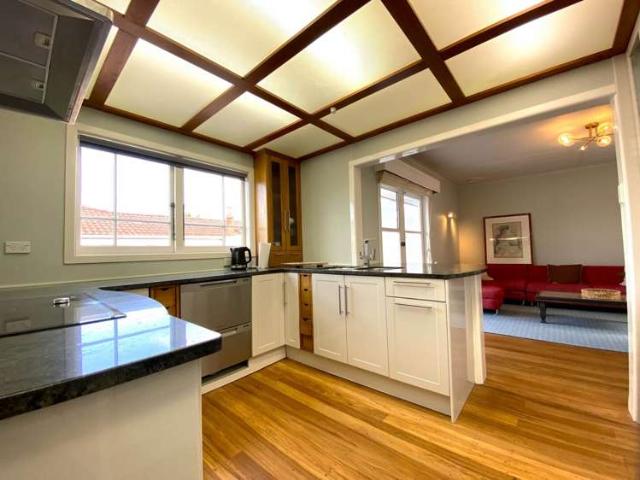 1/40 East Coast Road, Milford, North Shore City