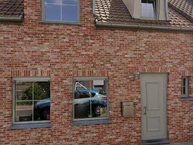 140 m2 apartment for rent in Kruisem