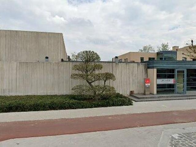 140 m2 office space for rent in Roeselare