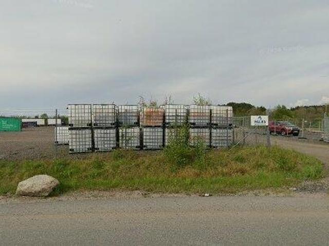 140 m2 lager uthyres i Alingsås