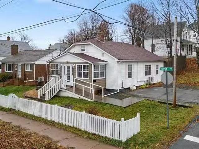 140 Maple Avenue, New Glasgow, NS, B2H 2B6 house for sale L.
