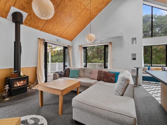 140 Shaw Road, Oratia Goodwins