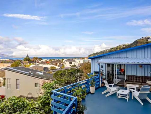 140A Queens Drive, Lyall Bay, Wellington City For Sale