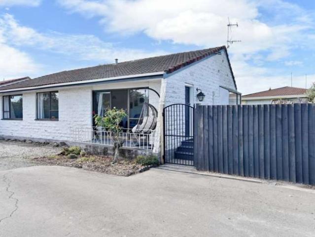 1/40B Chipping Lane, Redwood, Christchurch City