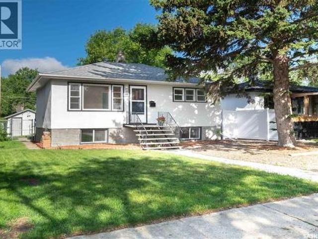 1414 Grey Street, Regina, SK, S4T 5H6 house for sale | Listing ID SK040521 | Royal LePage