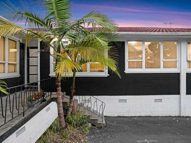 14/17 Parker Avenue, New Lynn, Waitakere City