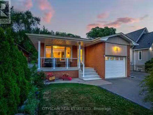 1411 Alexandra Avenue, Mississauga, ON, L5E 2A9 house for sa.