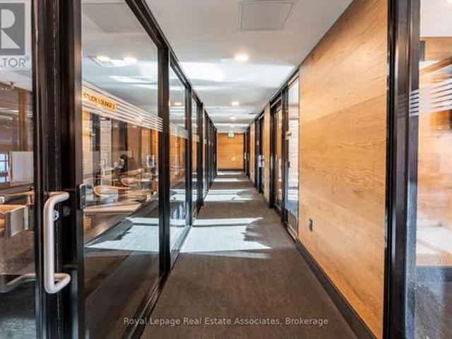 1412 Columbia Street W, Waterloo, ON, N2L 0K7 lease for lease | Listing ID X12996 | Royal LePage