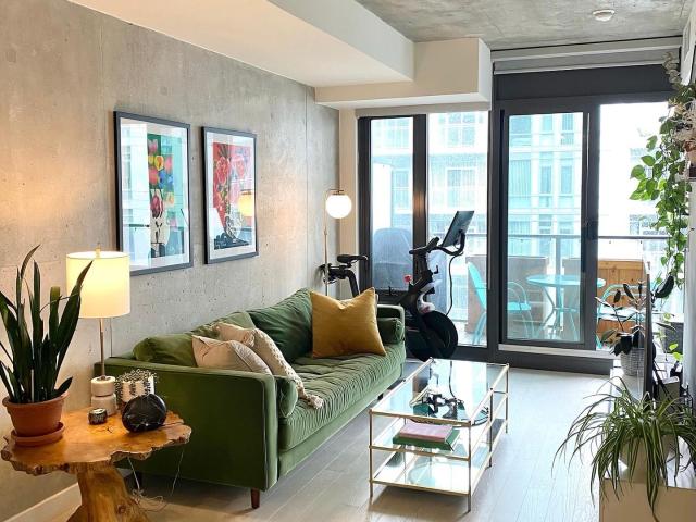 1413 Bathurst Street, Toronto | Leased, C13612 | Condos. Ca