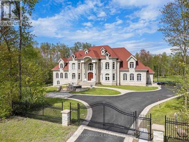 1413 Blackhorse Court, Ottawa, ON, K4M 0A6 Luxury House for sale | Listing ID X13467 | Royal LePage Carriage Trade Luxury Properties