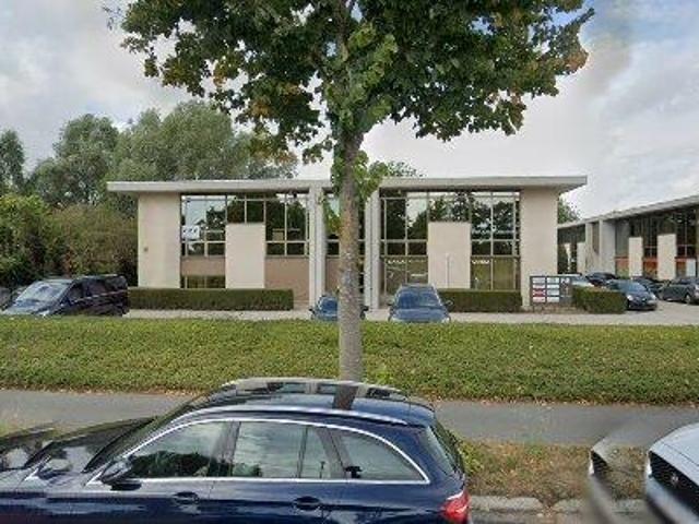 141 464 m2 office space for rent in Sint Martens Latem
