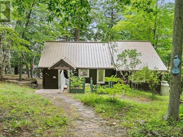 141 Christie Lake Lane 32 Lane, Tay Valley, ON, K7H 3C6 house for sale | Listing ID X12251 | Royal LePage