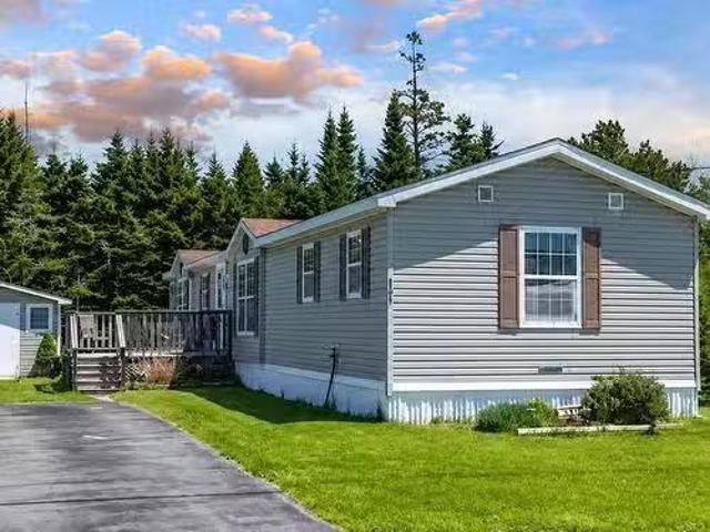 141 Birchill Drive, Eastern Passage, NS, B3G 1E1 house for s.