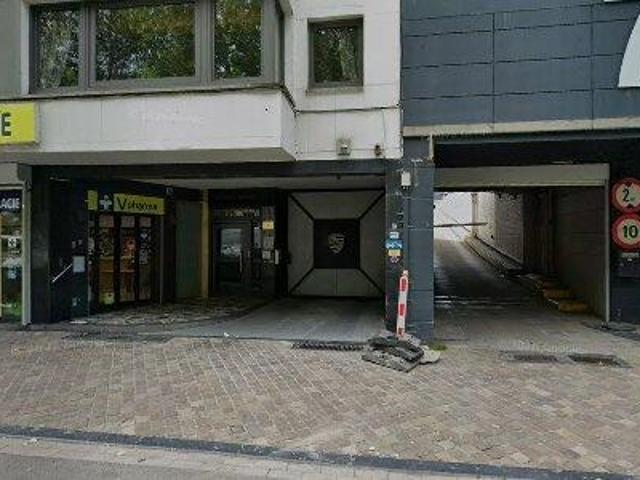 141 m2 apartment for rent in Luik