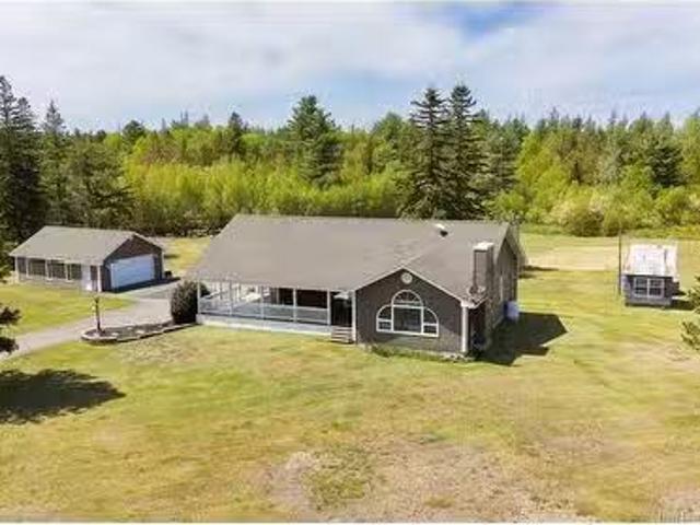 141 Richibucto Village Rd, Richiboucto Village, NB, E4W 1K6.