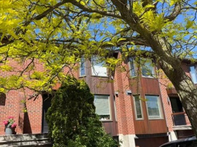 141 Rue Roland Jeanneau, Montréal Verdun/Île Des Soeurs, QC, H3E 1R4 house for sale | Listing ID 19892 | Royal LePage