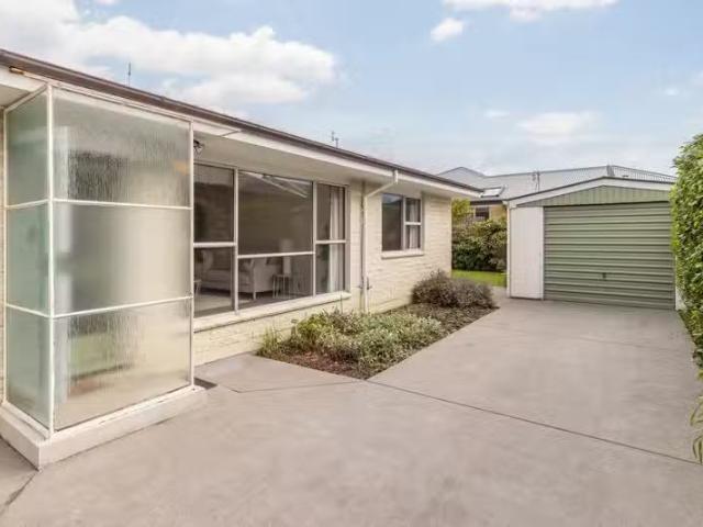 141b Hills Road, Edgeware, NZ 8013 House for Sale