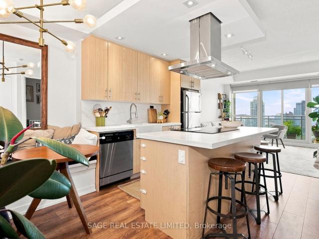 1428 Legion Road N, Etobicoke | 1+1Beds/1Bath, Condo, $2,800/mo | Condos. Ca