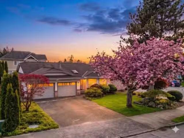 14206 20 Avenue, Surrey, BC, V4A 7Y7 house for sale Listing.