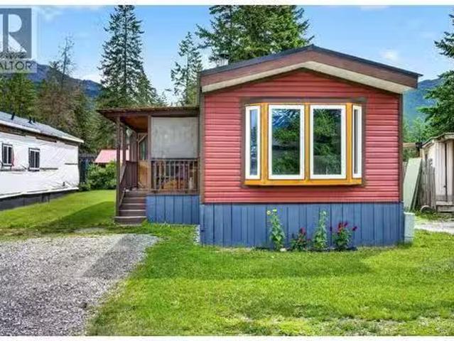 1422 Golden View Road Unit# 17, Golden, BC, V0A 1H1 house fo.