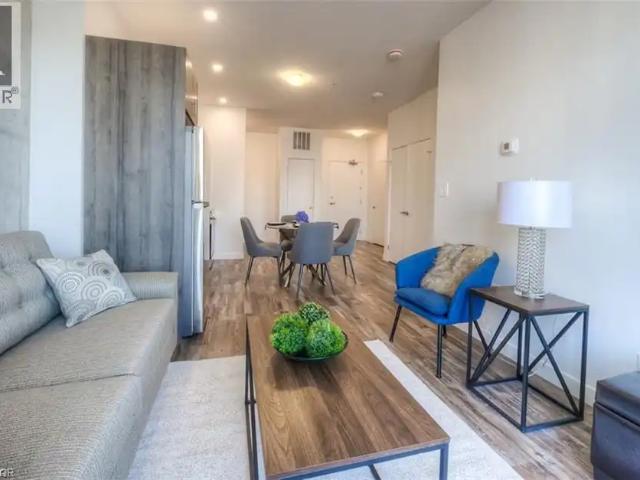 1434 HIGHLAND Road W Unit# 207