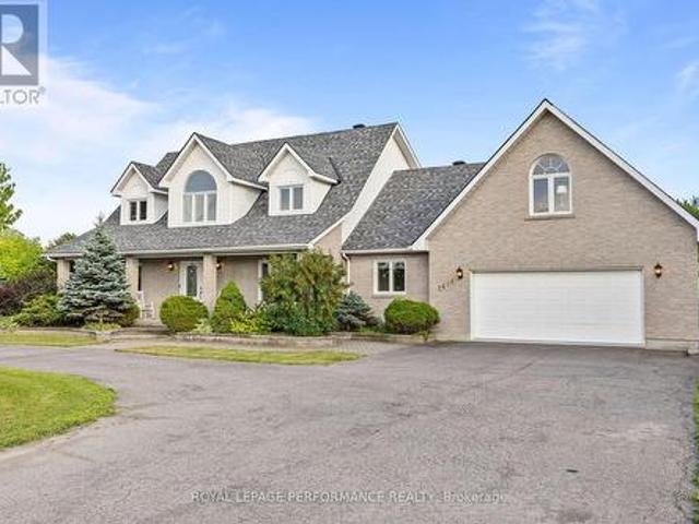 1436 Notre Dame Street, Russell, ON, K0A 1W0 house for sale | Listing ID X13683 | Royal LePage