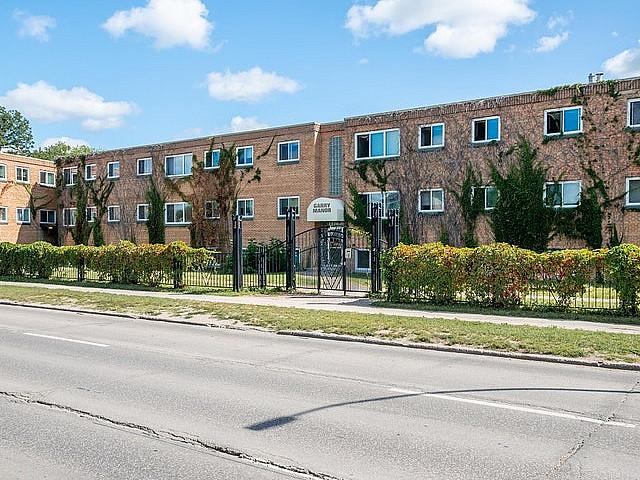 1430 Pembina Hwy Gary Manor 2 Bedroom