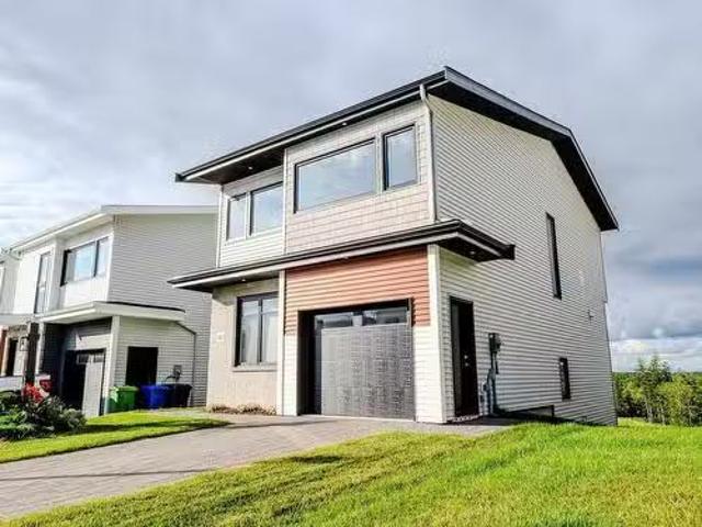 143 Brunello Boulevard, Timberlea, NS, B3T 0J3 house for sal.
