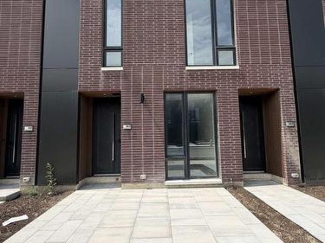 143 Everett Common, St. Catharines, ON, L2P 0G8 townhouse for lease | Listing ID X13630 | Royal LePage