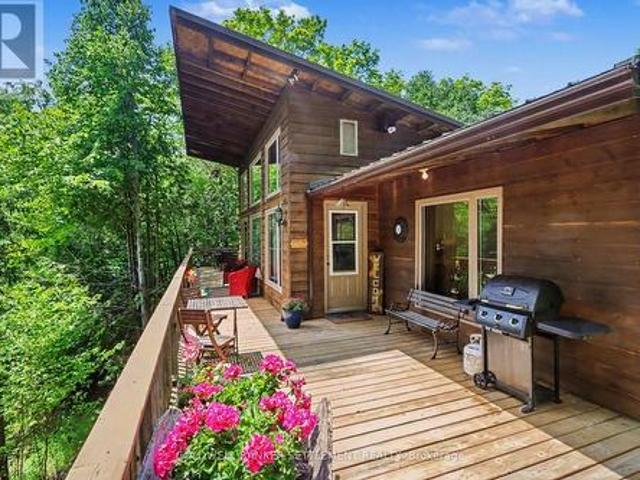 143 Horseshoe Bay, Tay Valley, ON, K7H 3C5 house for sale | Listing ID X13441 | Royal LePage