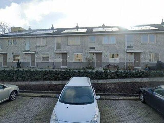 143 m2 apartment for rent in Velsen