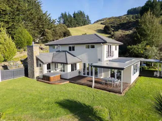 143 St Leonards Drive, Saint Leonards, Dunedin City For Sale