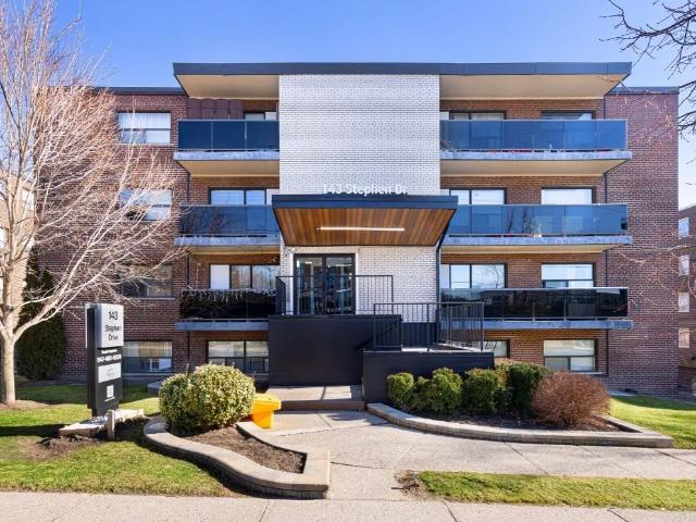 143 Stephen Drive 1 Bedroom Apartment for Rent at 143 Stephen Dr, Toronto, ON M8Y 3N5 Stonegate Queensway