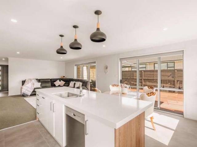 143 Te Okuroa Drive, Papamoa, Tauranga