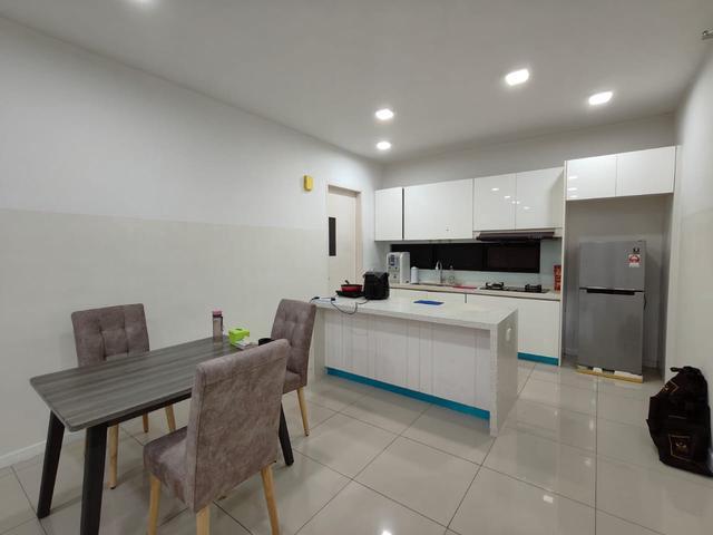 1445 SF Paragon 3 Condo Taman Lestari Putra Equine Seri Kembangan