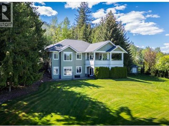 1446 Huckleberry Drive, Sorrento, BC, V0E 2W2 house for sale | Listing ID 10384 | Royal LePage