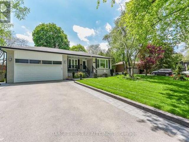 1443 Saginaw Crescent, Mississauga, ON, L5H 1X4 house for sale | Listing ID W13151 | Royal LePage