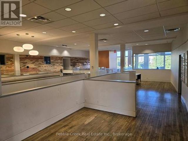 144 Courthouse Square, Goderich. Town, ON, N7A 1M9 commercial for lease | Listing ID X13636 | Royal LePage