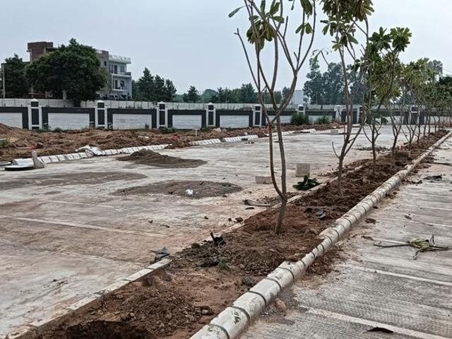 144 Sq.Yd. Plot in Panchkula Urban Estate Panchkula Listing ID: #10165