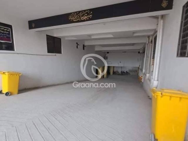 1450 Ft² Flat for Rent