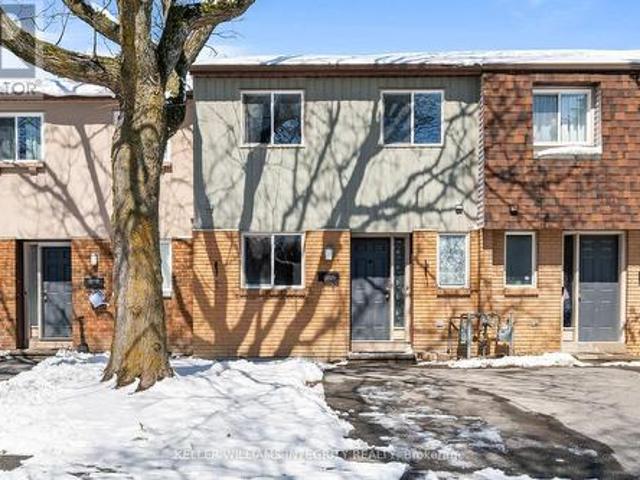 145 3 Olympic Way, Ottawa, ON, K1T 1Y3 townhouse for sale | Listing ID X12080 | Royal LePage