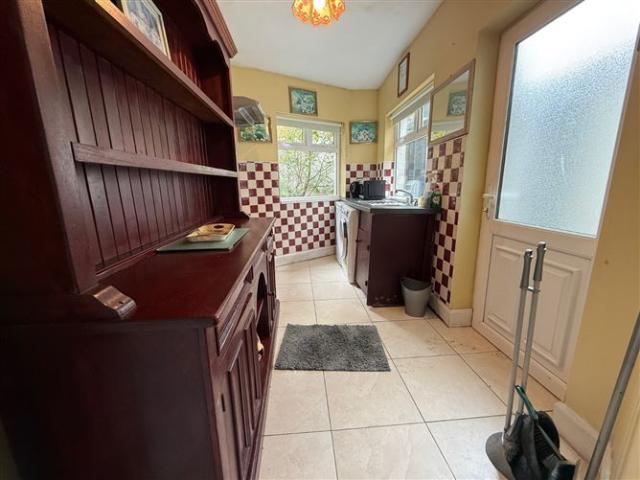 145,000 | New Street, Abbeyfeale, Co. Limerick DNG Declan Woulfe 5003 MyHome. Ie Residential