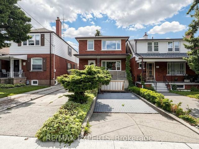 145 Gloucester Grove in Toronto: Oakwood Village House for lease Toronto C03: MLS®# C13720438