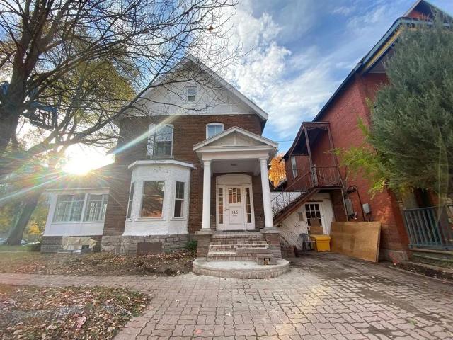 145 Rue Champlain Hull Magnifique 3 1/2