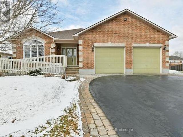 145 Vaughan Street, Mississippi Mills, ON, K0A 1A0 house for sale | Listing ID X12071 | Royal LePage